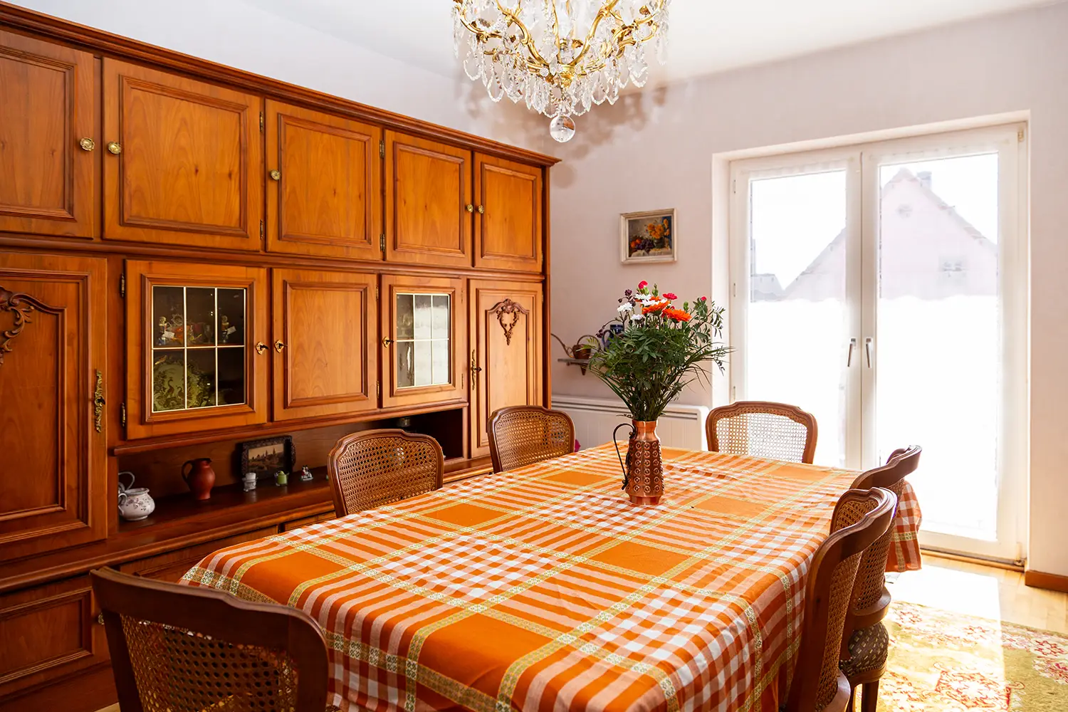 Maison bi-famille Bust viager séjour 1b