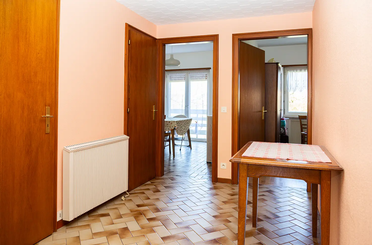 Maison bi-famille Bust viager entrée 2