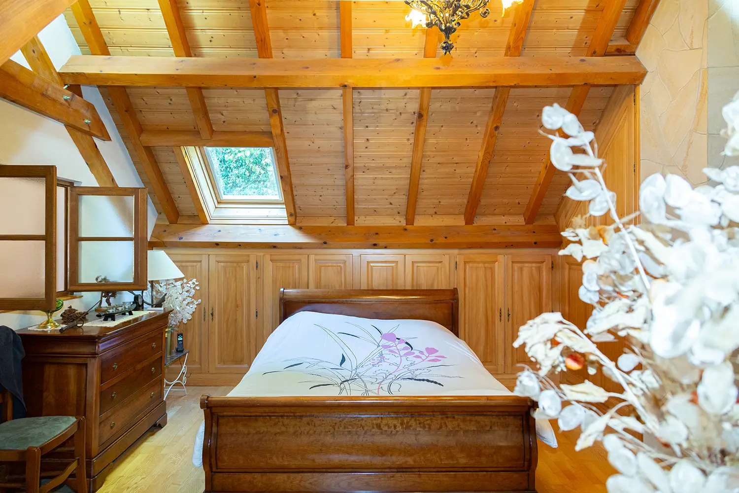 Maison viager occupé sans rente Rombach-le-Franc - 0 rente, décote 49 % Maison en viager occupé sans rente à Rombach le Franc-chambre parentale vue 2