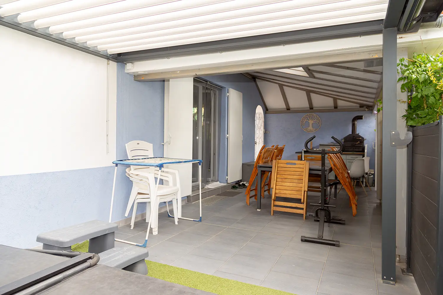 Maison familiale en viager occupé à Wintzenheim, aux portes de Colmar (68) Viager occupé Wintzenheim terrasse vue 2